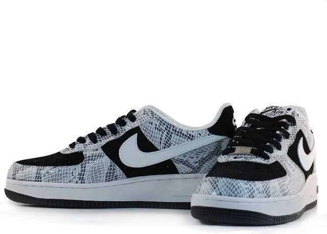 AIR FORCE 1 Low 40-47[Ref. 13]